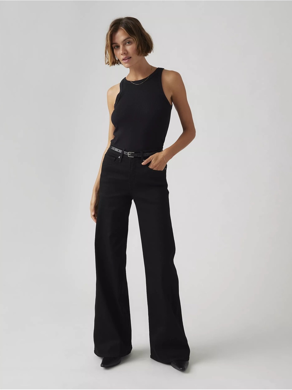 NWT Black Levis 318 Shaping Wide Leg Womens Jeans